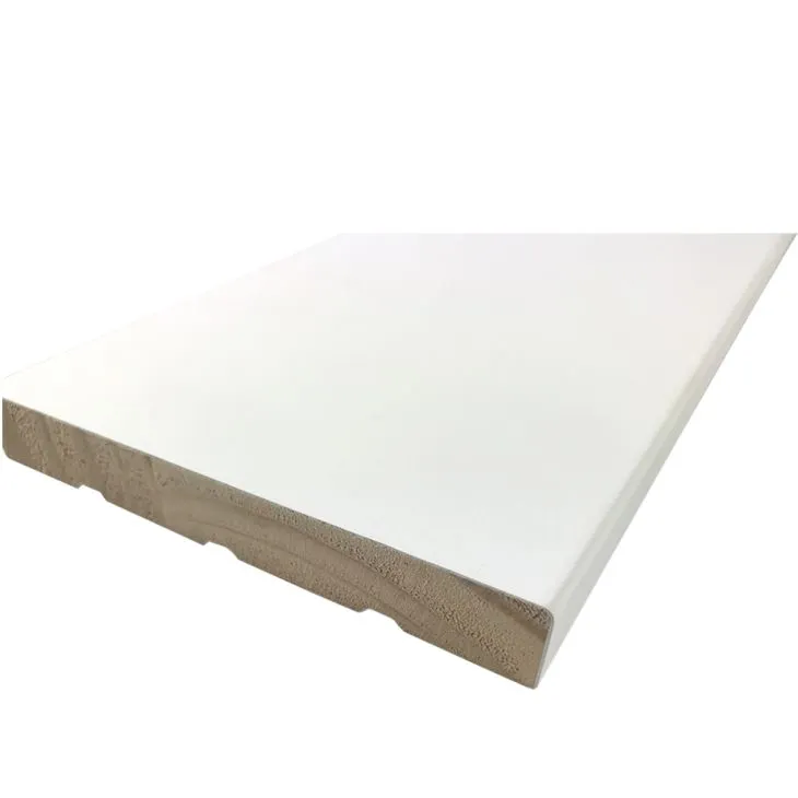 Сосновый дверной косяк