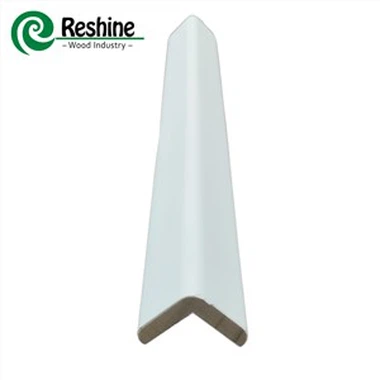 Погонаж из грунтованной сосны